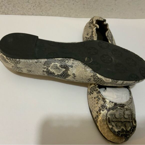 Tory Burch Snake Print Reva Cowhide Leather Flats 6.5 M - Picture 3 of 6